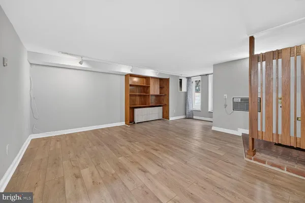 $2,000 | 2007 Kalorama Road Northwest, Unit B, Washington, DC 20009