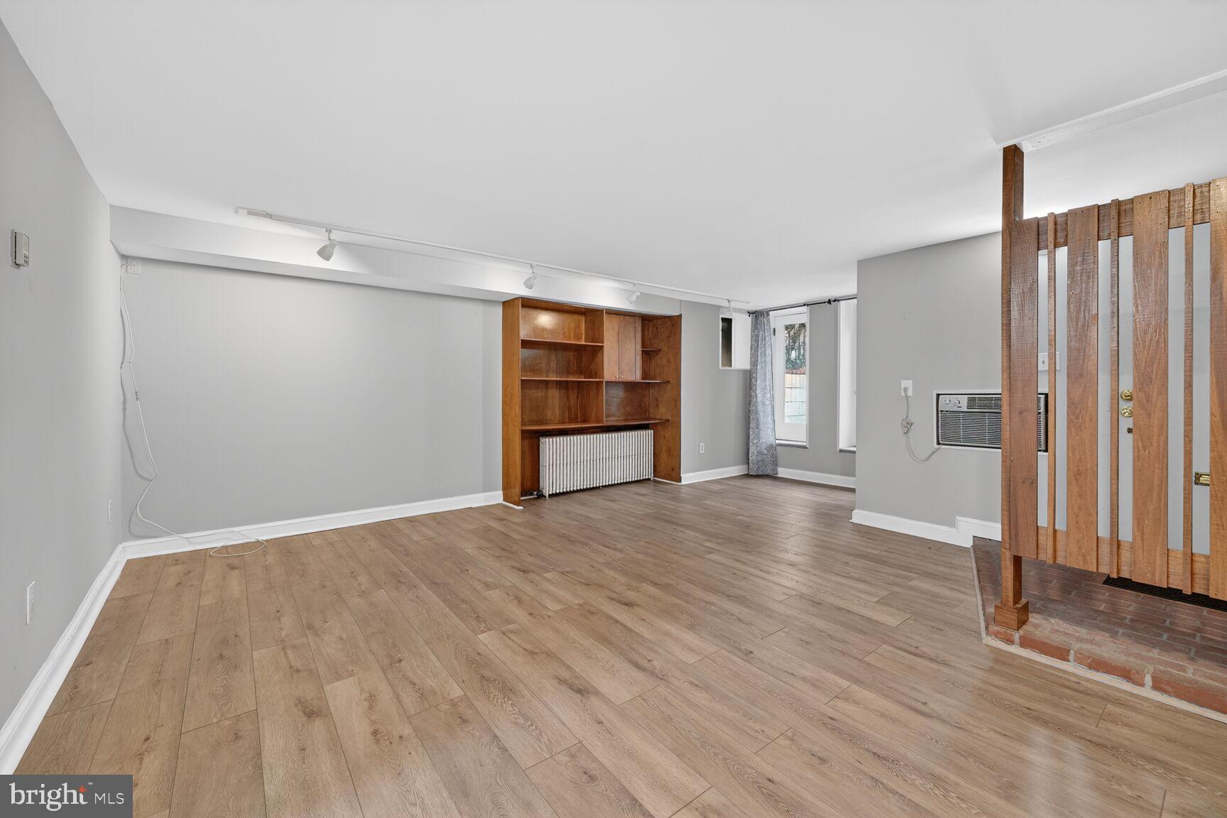 2007 Kalorama Road Northwest, Unit B Washington, DC 20009 - Photo 4 of 17