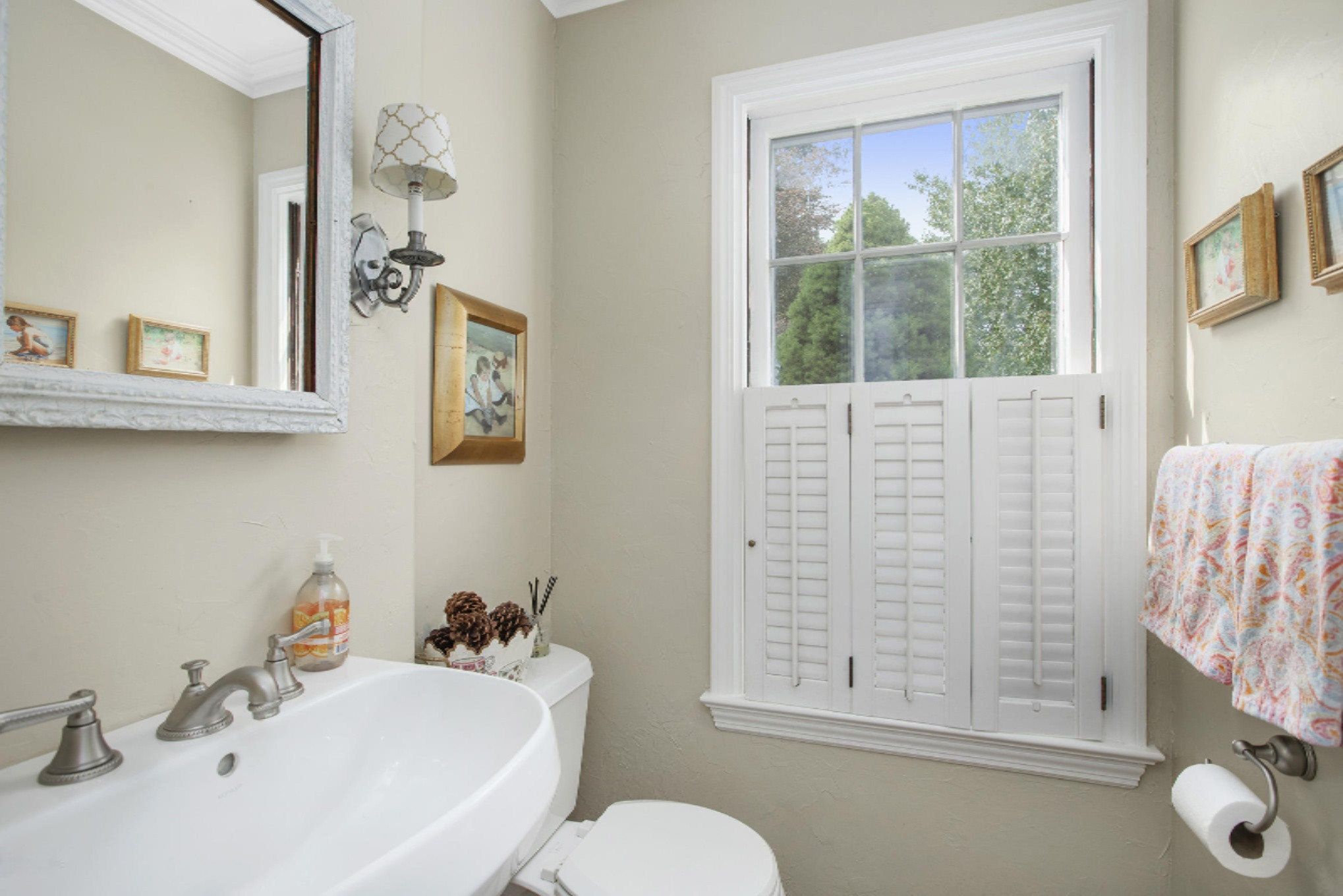 1702 Embury Road Kalamazoo, MI 49008 - Photo 21 of 42 NDP_DNGs_134