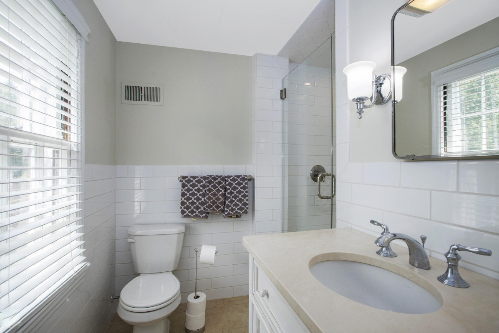 1702 Embury Road Kalamazoo, MI 49008 - Photo 33 of 42 NDP_DNGs_147
