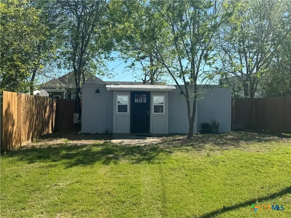 $85,000 | 303 West Dallas, Seadrift, TX 77983