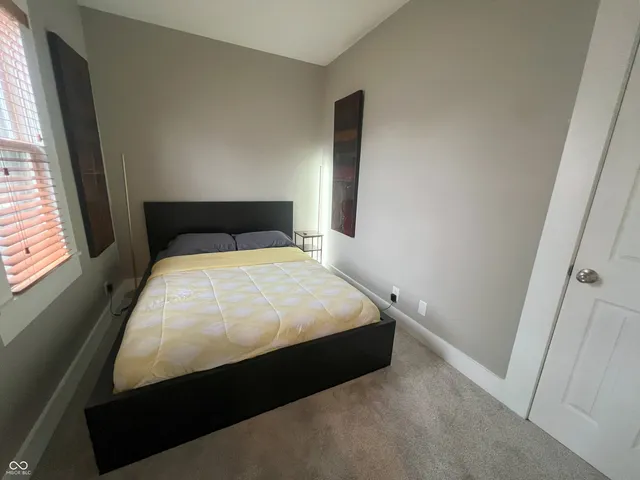 $1,900 | 430 Spring Street, Indianapolis, IN 46202