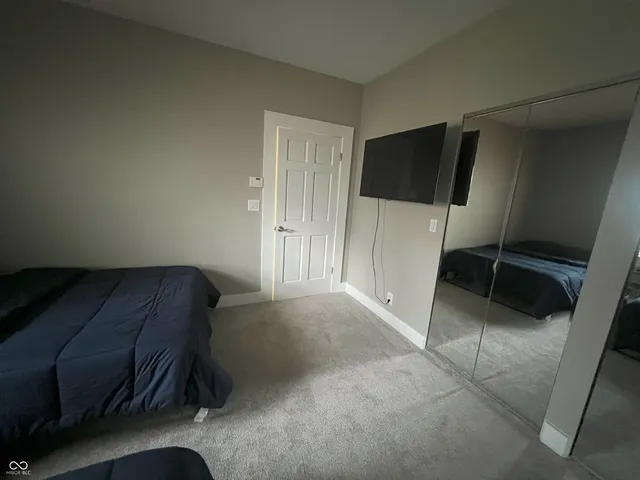 $1,900 | 430 Spring Street, Indianapolis, IN 46202