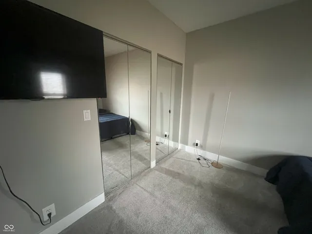 $1,900 | 430 Spring Street, Indianapolis, IN 46202