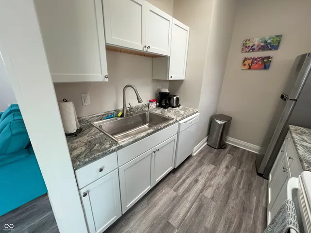 $1,900 | 430 Spring Street, Indianapolis, IN 46202