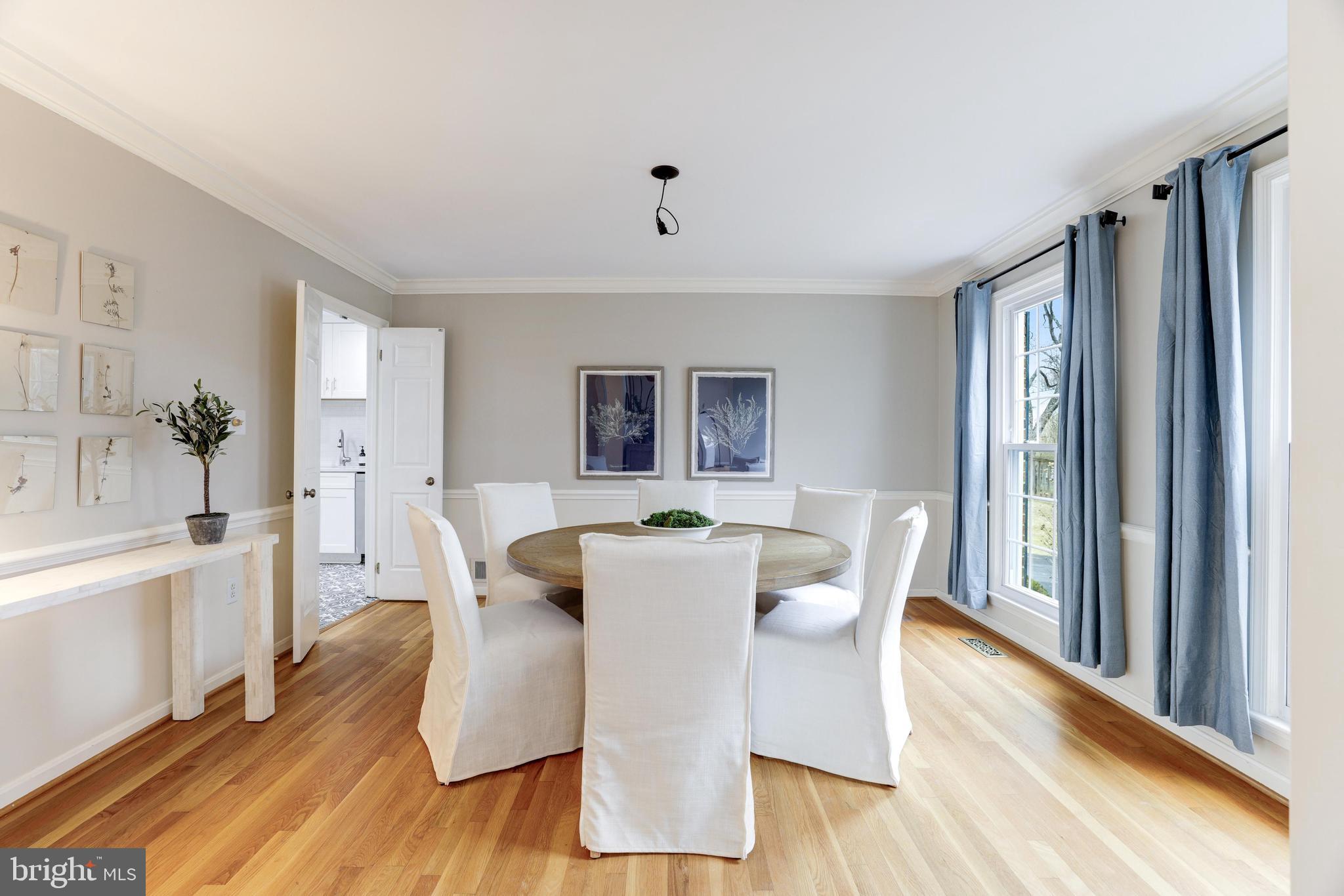 10091 Lawyers Road Vienna, VA 22181 - Photo 12 of 87 Gallery Image 12