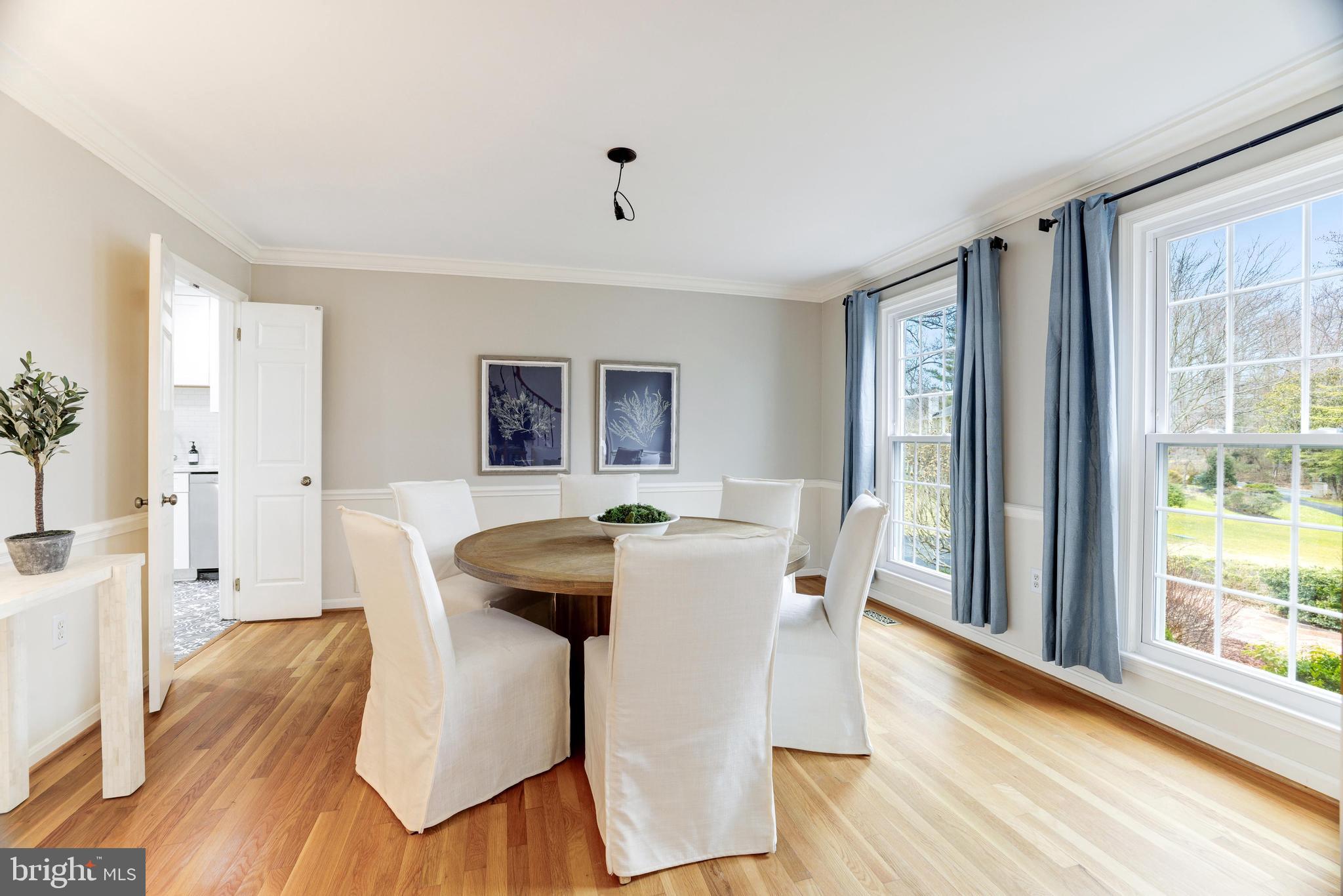 10091 Lawyers Road Vienna, VA 22181 - Photo 13 of 87 Gallery Image 13
