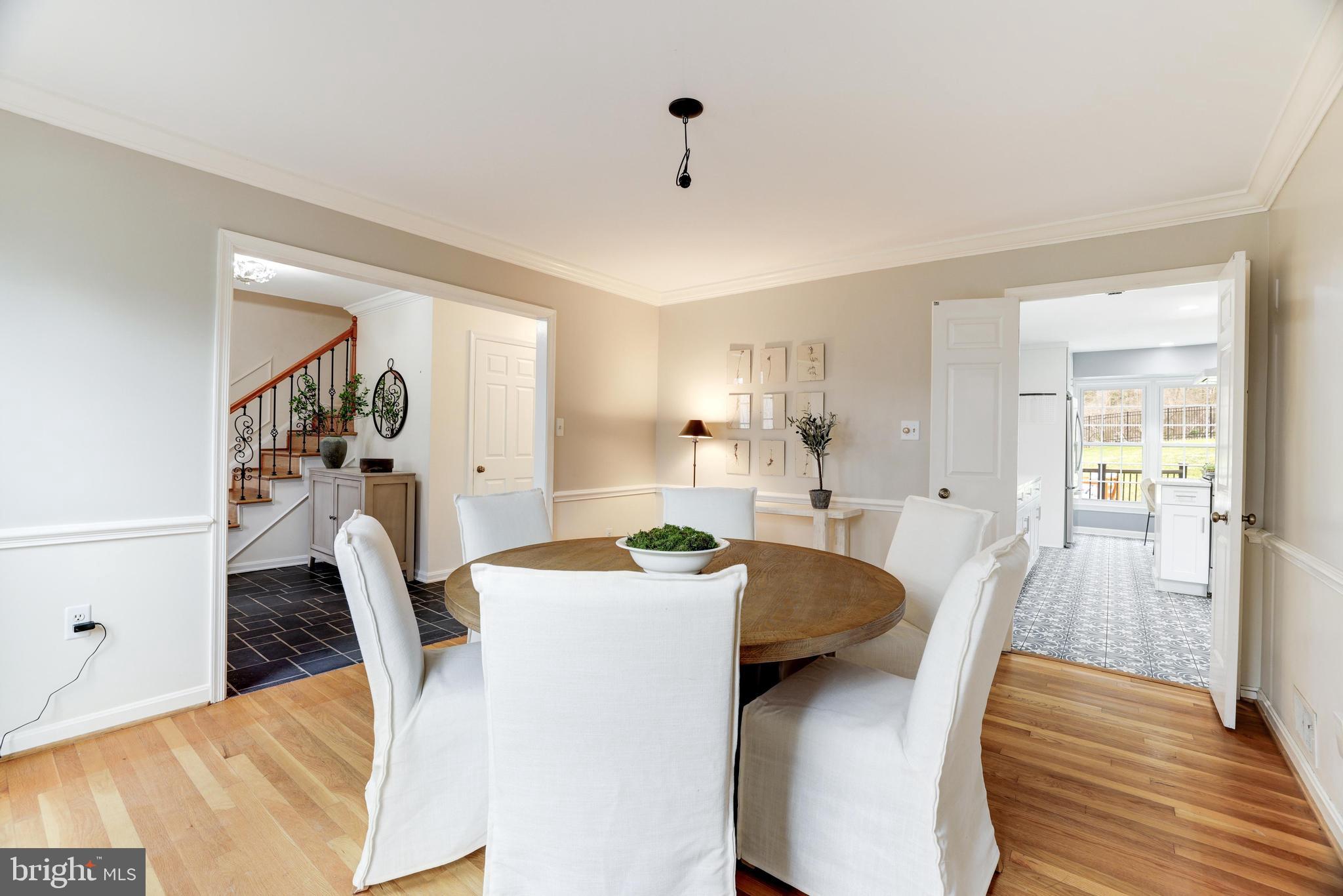 10091 Lawyers Road Vienna, VA 22181 - Photo 14 of 87 Gallery Image 14
