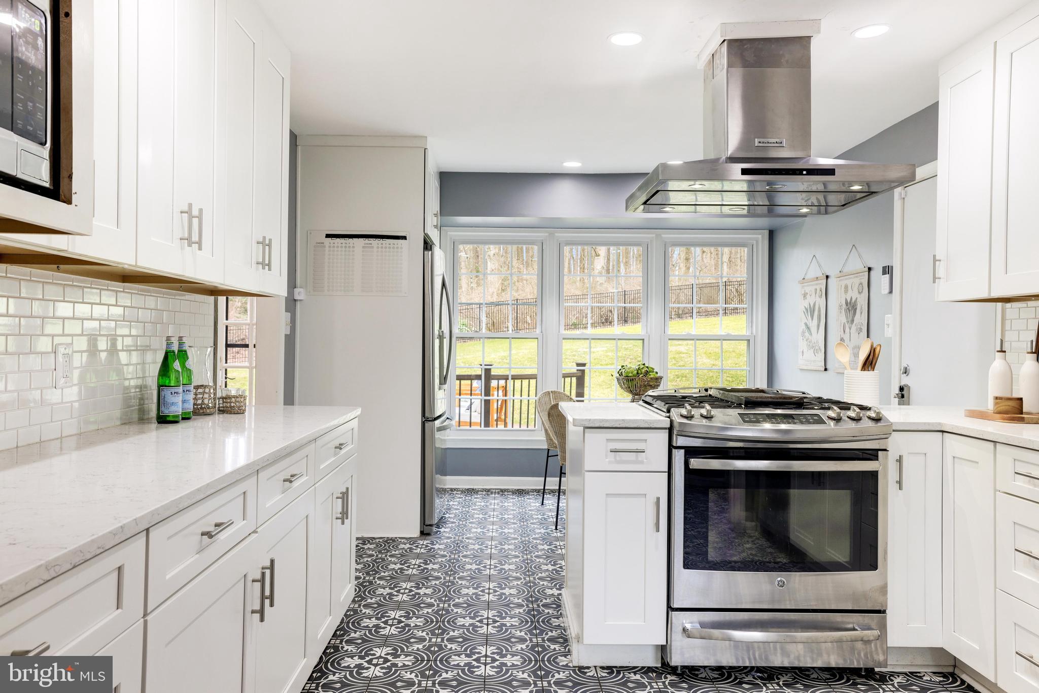 10091 Lawyers Road Vienna, VA 22181 - Photo 17 of 87 Gallery Image 17