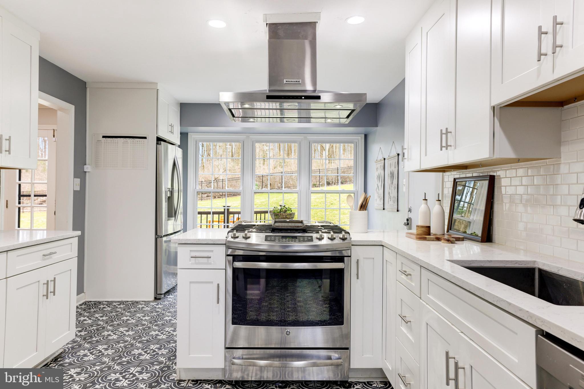 10091 Lawyers Road Vienna, VA 22181 - Photo 18 of 87 Gallery Image 18