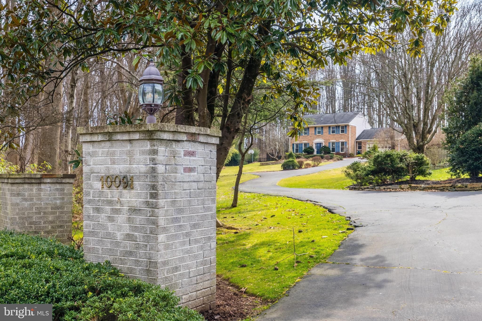 10091 Lawyers Road Vienna, VA 22181 - Photo 3 of 87 Gallery Image 3