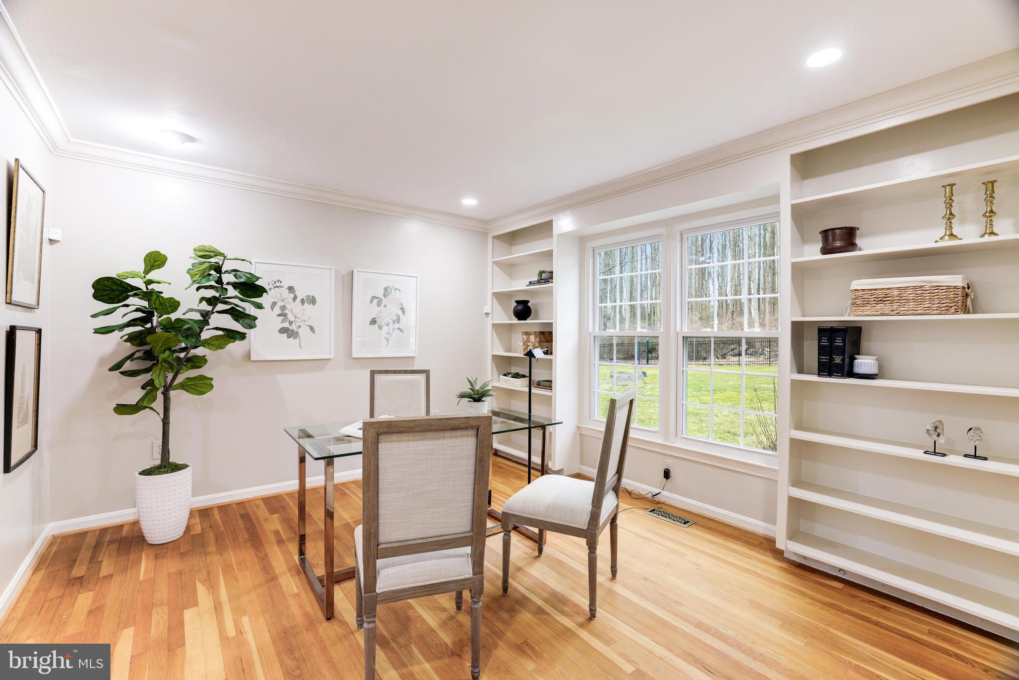 10091 Lawyers Road Vienna, VA 22181 - Photo 38 of 87 Gallery Image 38