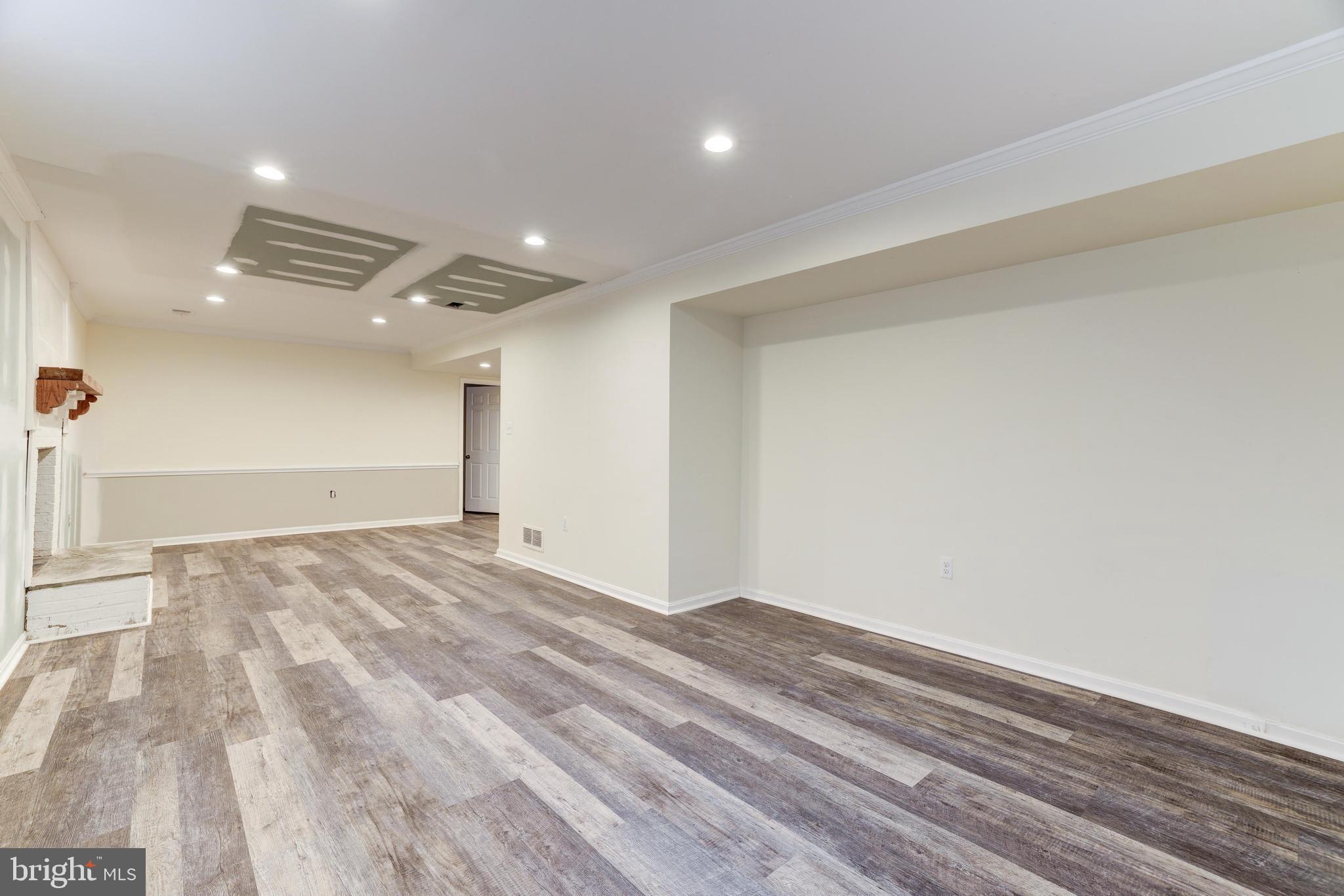 10091 Lawyers Road Vienna, VA 22181 - Photo 73 of 87 Gallery Image 73