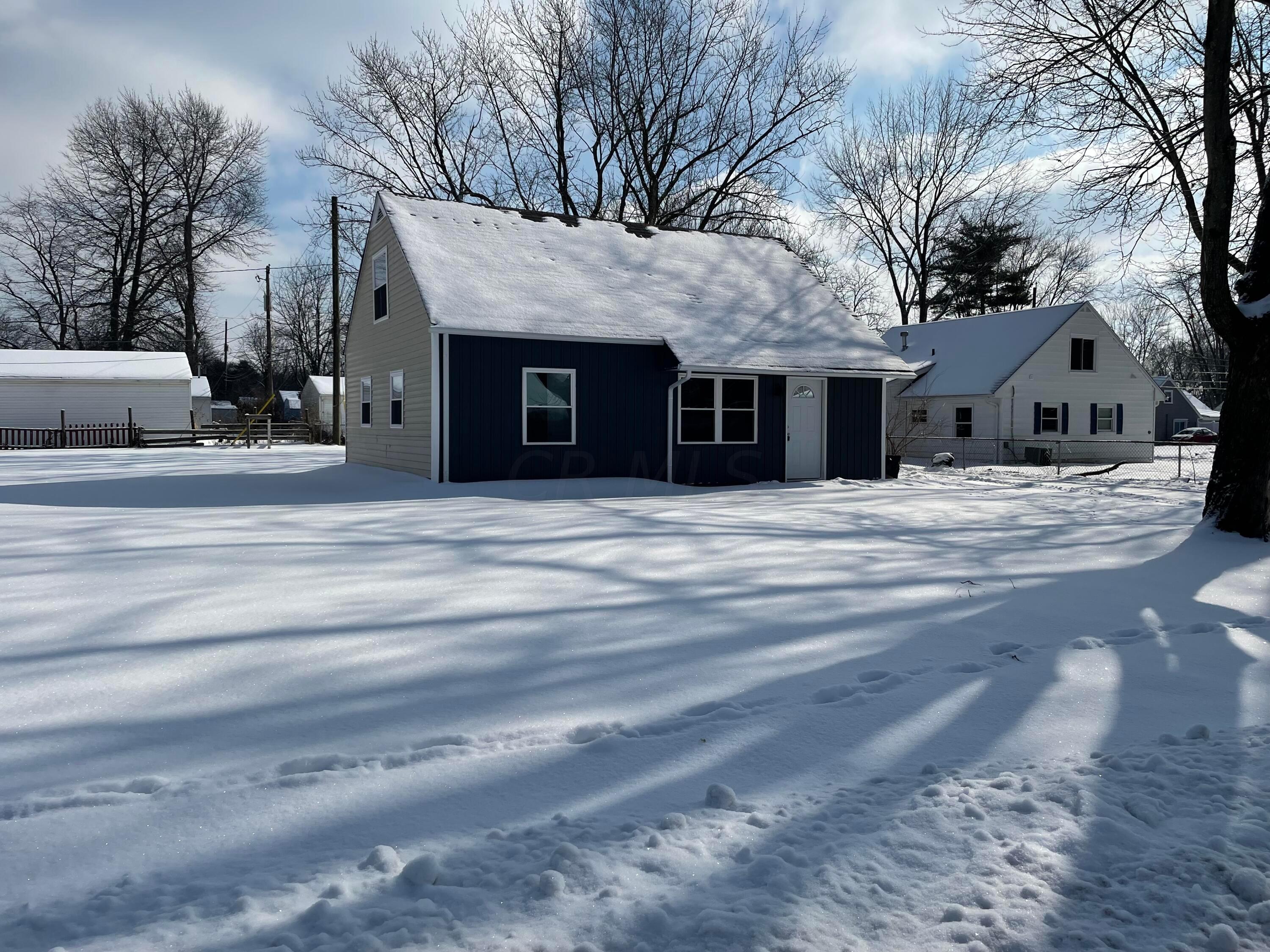 822 Exeter Road Whitehall, OH 43213 - Photo 1 of 16 IMG_3308