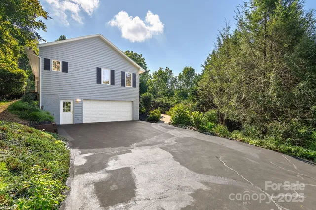 $679,000 | 212 Blue Ridge Vista, Asheville, NC 28805