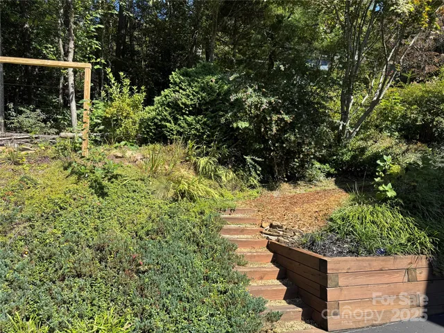 $679,000 | 212 Blue Ridge Vista, Asheville, NC 28805