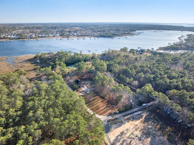 $1,800,000 | 815 Yaupon Drive, Charleston, SC 29492