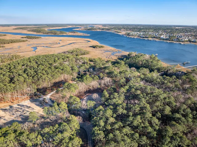 $1,800,000 | 815 Yaupon Drive, Charleston, SC 29492