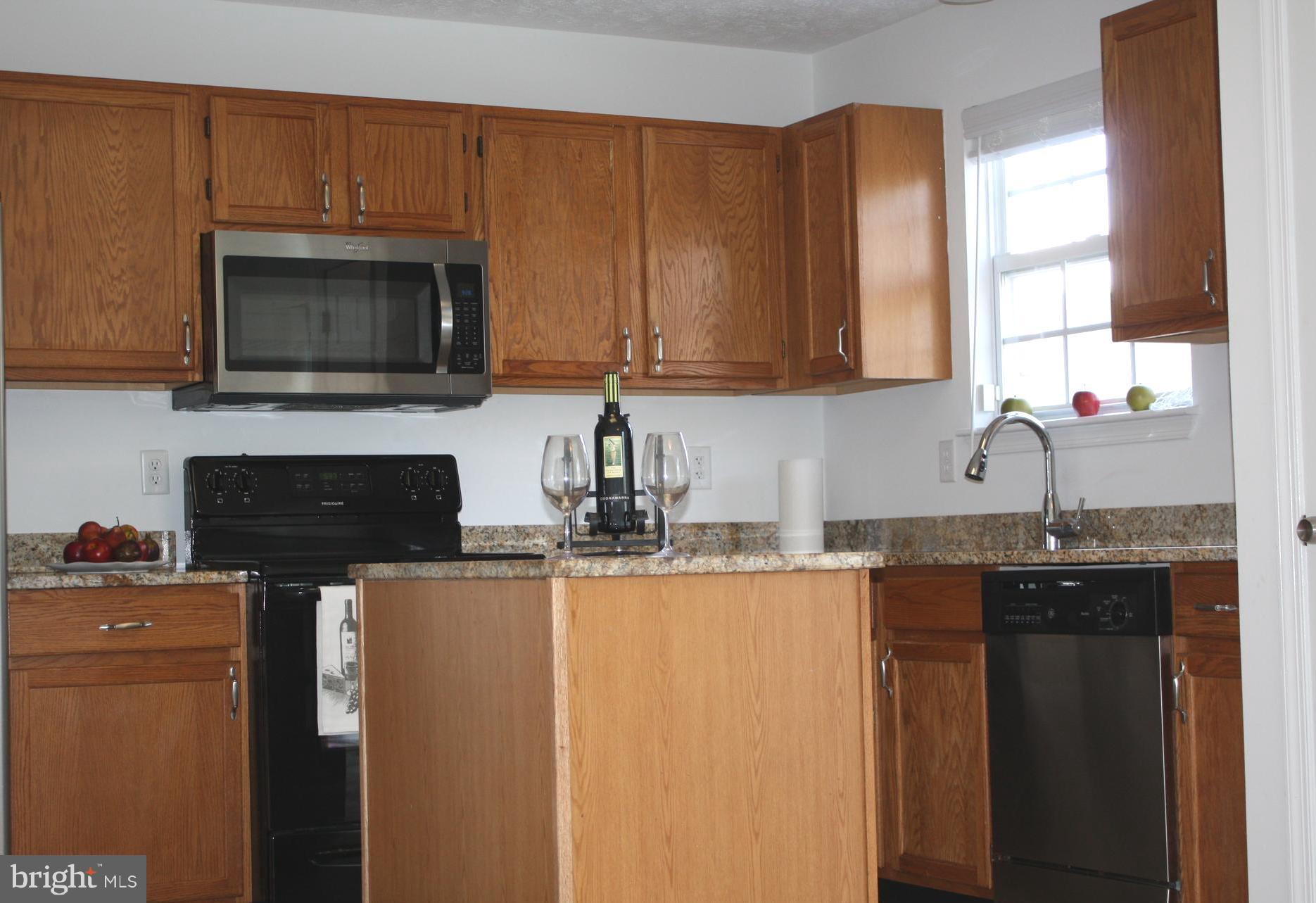 2104 Colonel Way Odenton, MD 21113 - Photo 9 of 27 Stainless Fridge, Microwave & Dishwasher