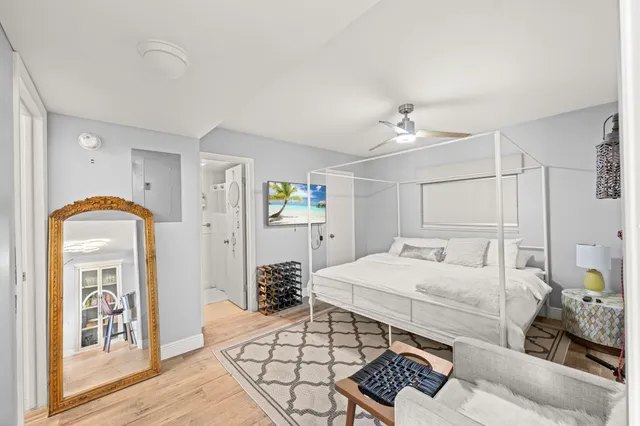 $420,000 | 231 East Lantana Road, Unit 402, Lantana, FL 33462