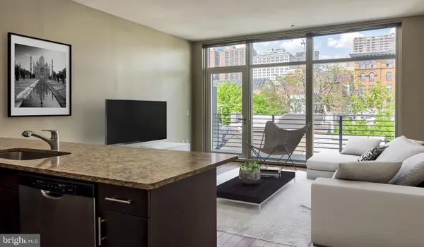 $2,089 | 521 South Broad Street, Unit 1B608, Philadelphia, PA 19147