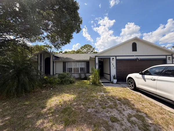 $2,350 | 1902 Southwest Aladdin Street, Port St. Lucie, FL 34953