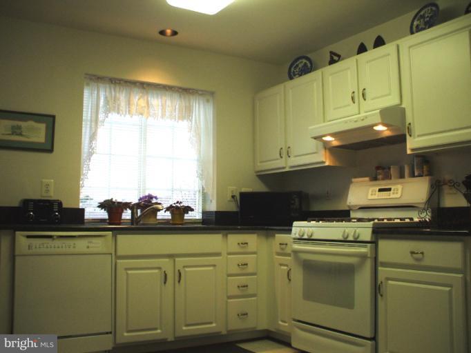 8104 Rose Haven Road Rosedale, MD 21237 - Photo 12 of 26 Kitchen