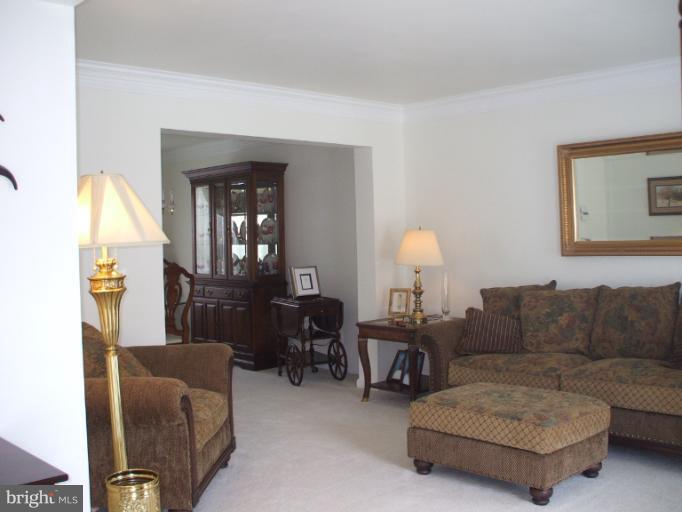 8104 Rose Haven Road Rosedale, MD 21237 - Photo 4 of 26 Living Room