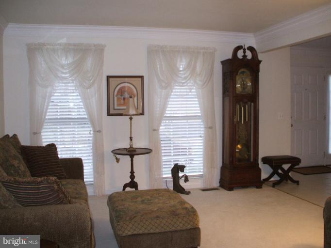 8104 Rose Haven Road Rosedale, MD 21237 - Photo 10 of 26 Living Room
