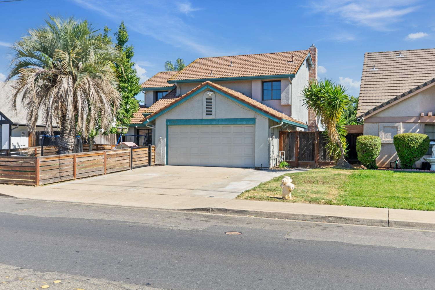 2501 Merle Avenue Modesto, CA 95355 - Photo 1 of 40