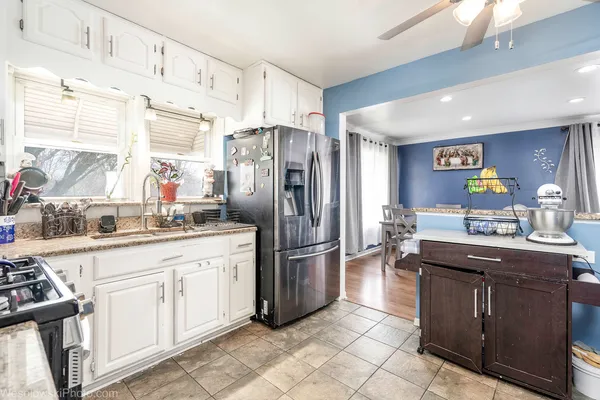 $359,900 | 6528 South Kildare Avenue, Chicago, IL 60629