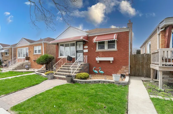 $359,900 | 6528 South Kildare Avenue, Chicago, IL 60629