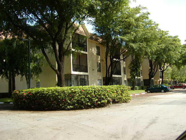 450 Northwest 20th Street, Unit 209 Boca Raton, FL 33431 - Photo 22 of 28 Outside Bldg