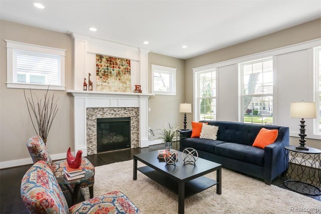 2783 Kenmore Road Berkley, MI 48072 - Photo 5 of 25 Family Room 2.jpg