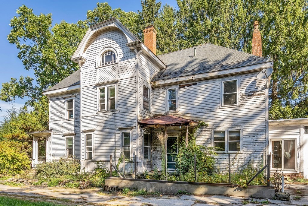 45 Prescott Street Clinton, MA 01510 - Photo 1 of 40 Gallery Image 1