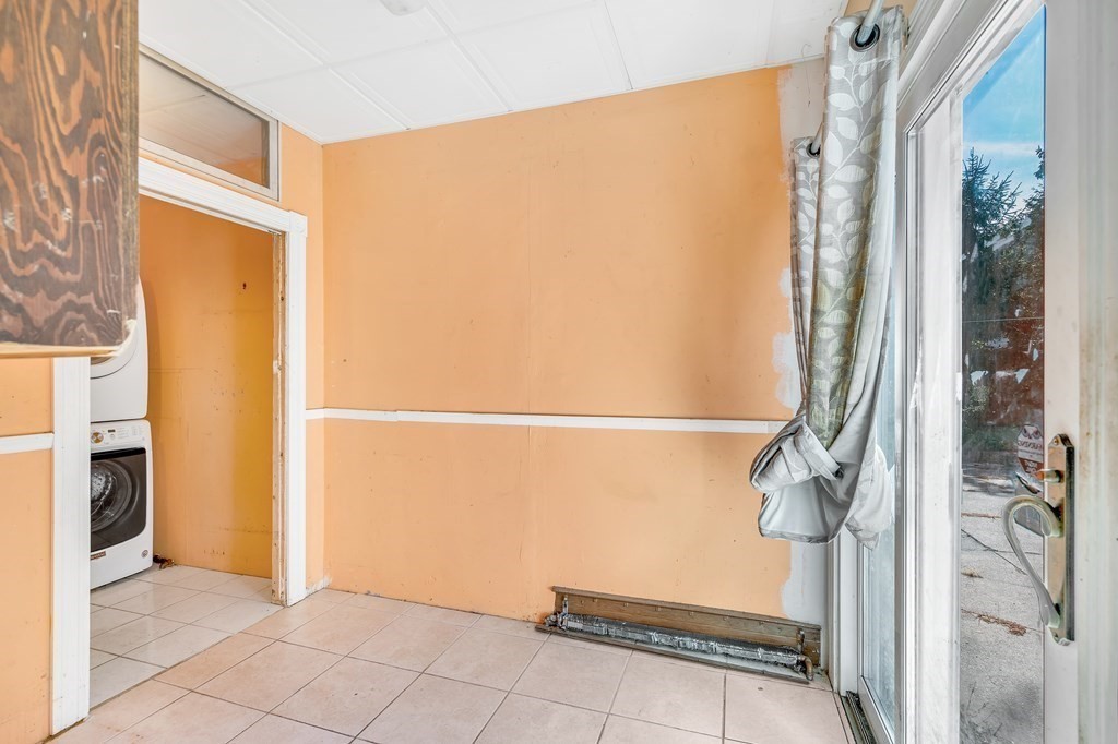 45 Prescott Street Clinton, MA 01510 - Photo 6 of 40 Gallery Image 6