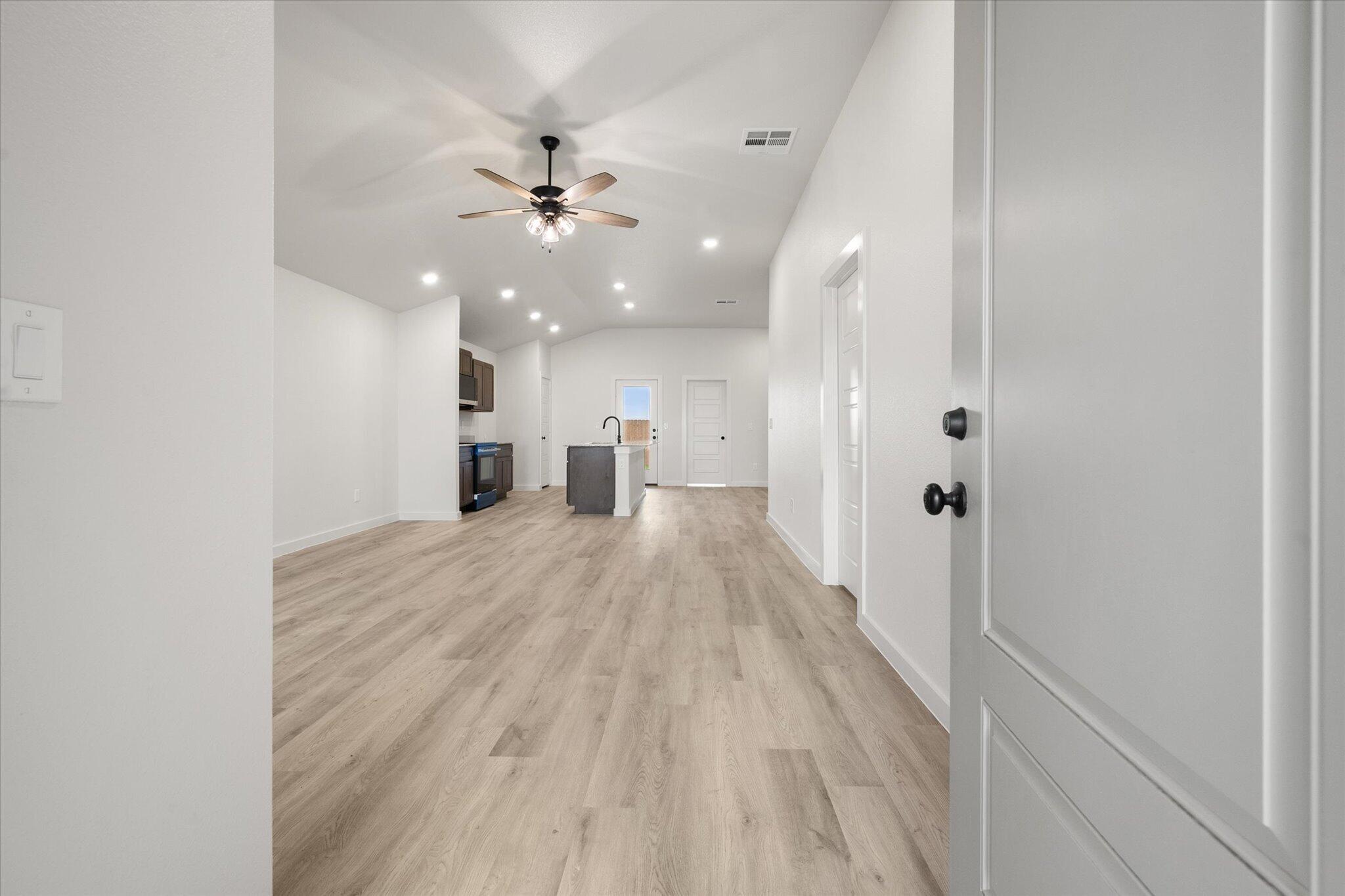 5630 Rice Street Lubbock, TX 79416 - Photo 3 of 23 03-5630 Rice1559