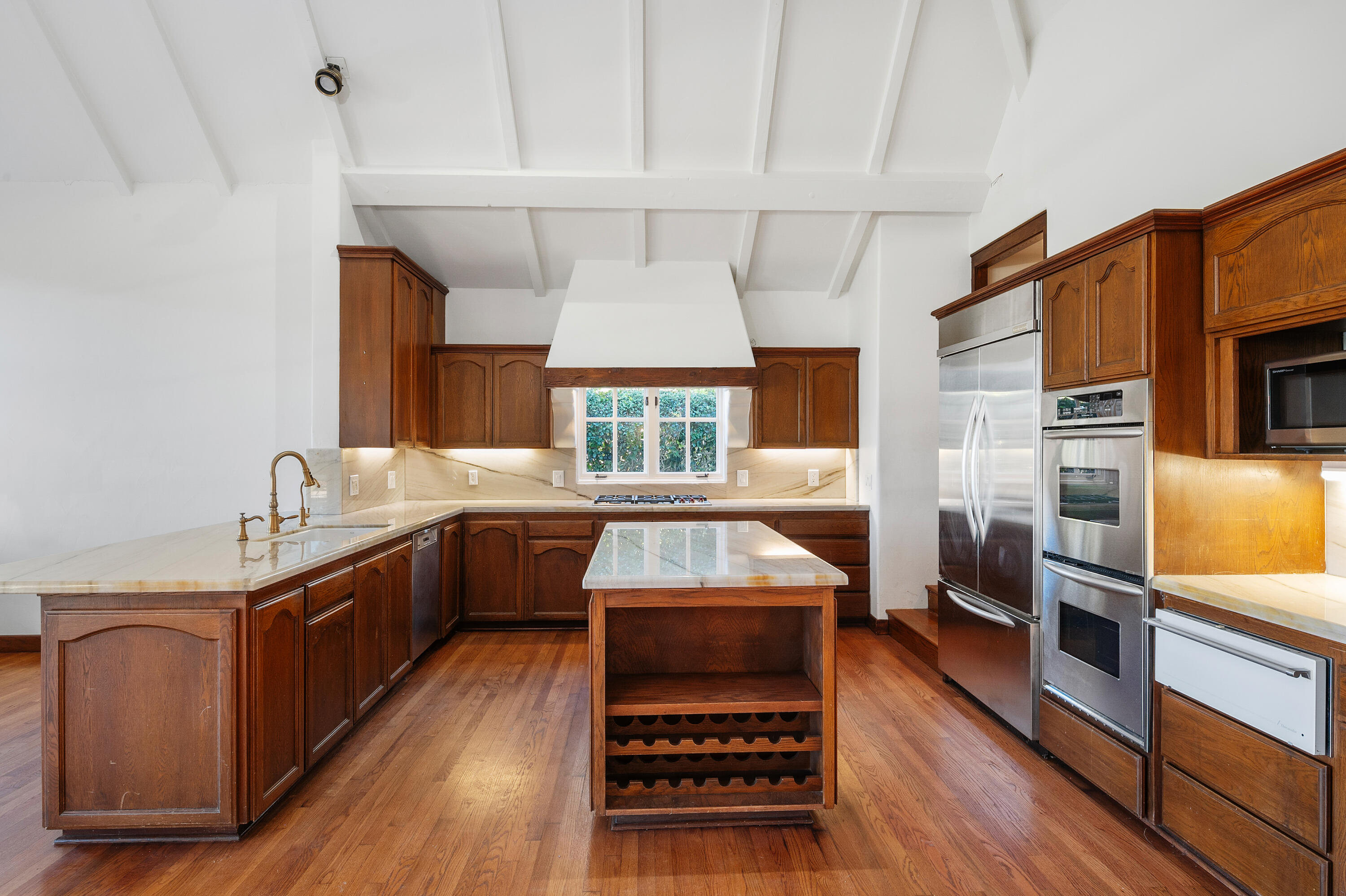 387 Ortega Ridge Road Montecito, CA 93108 - Photo 16 of 69 Kitchen