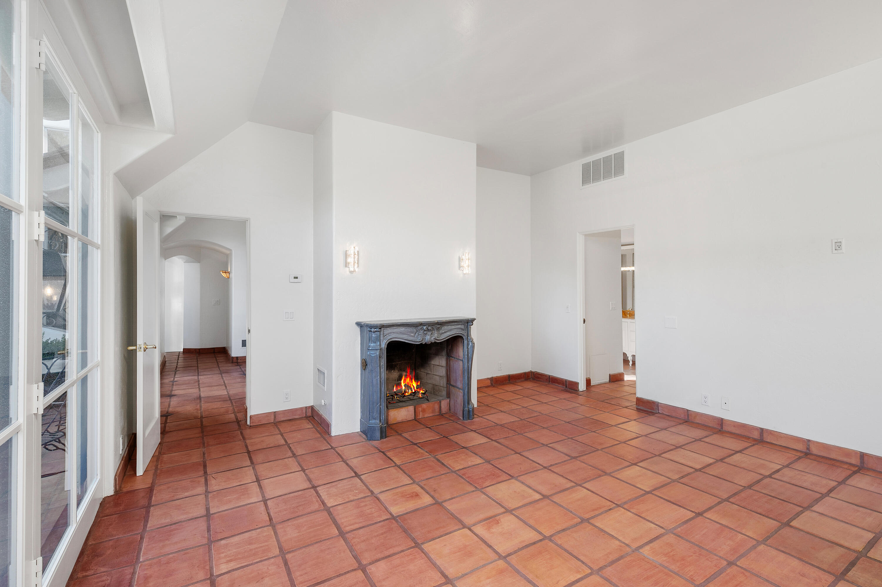 387 Ortega Ridge Road Montecito, CA 93108 - Photo 29 of 69 Primary Bedroom