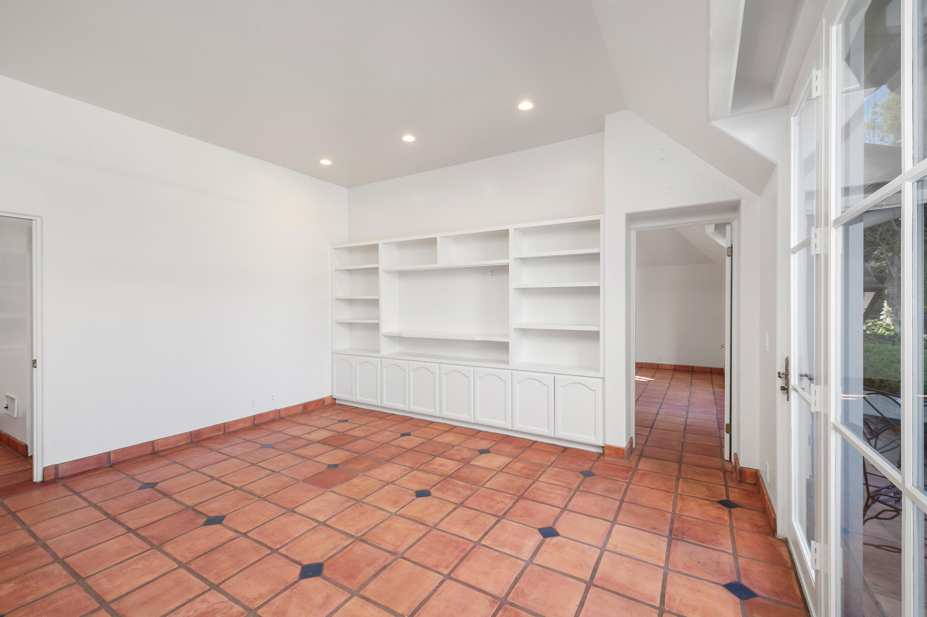 387 Ortega Ridge Road Montecito, CA 93108 - Photo 33 of 69 Office/Den/Bonus Room