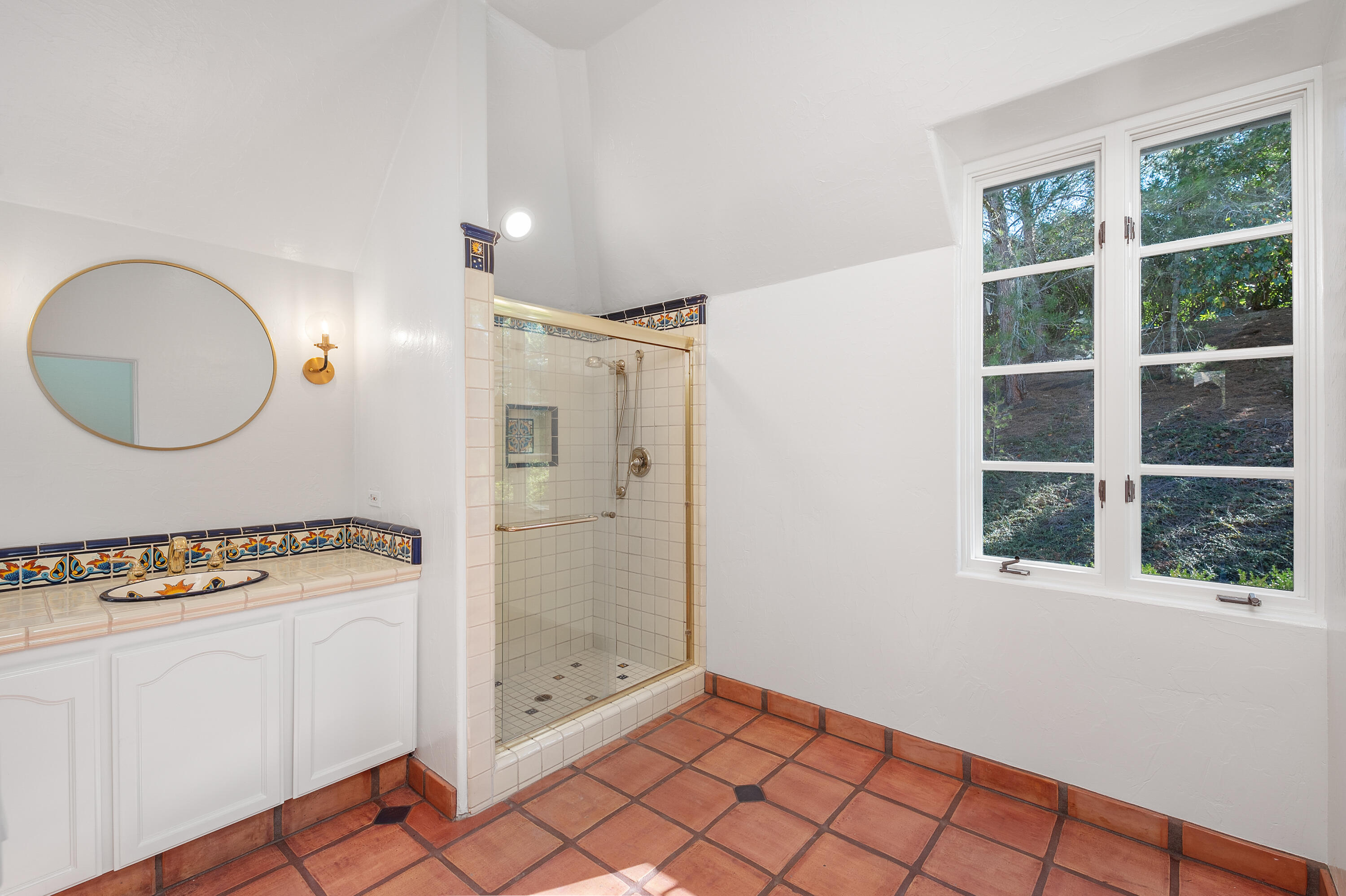 387 Ortega Ridge Road Montecito, CA 93108 - Photo 37 of 69 Office/Den/Bonus Room Bathroom