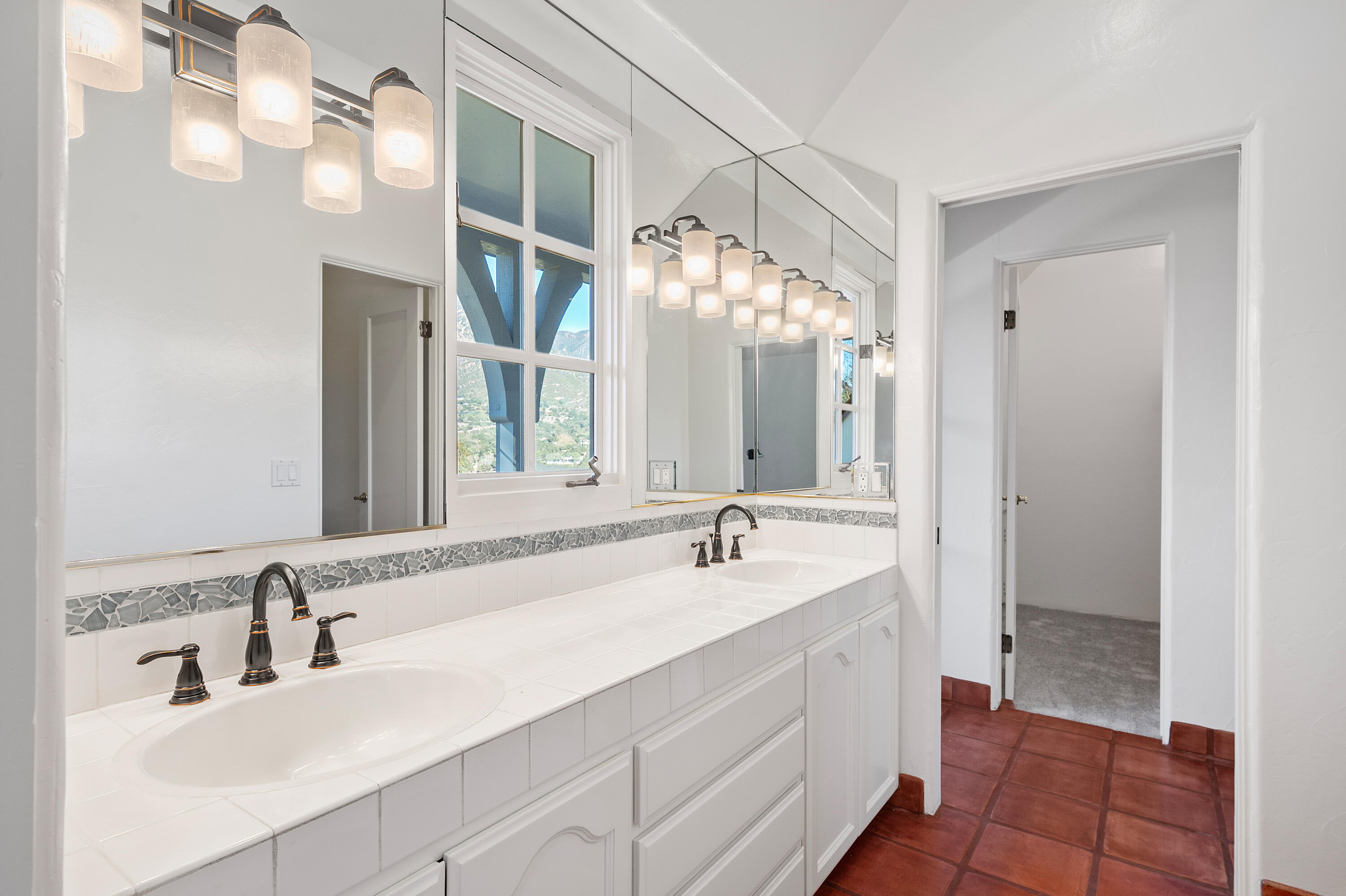 387 Ortega Ridge Road Montecito, CA 93108 - Photo 45 of 69 Upstairs Bathroom