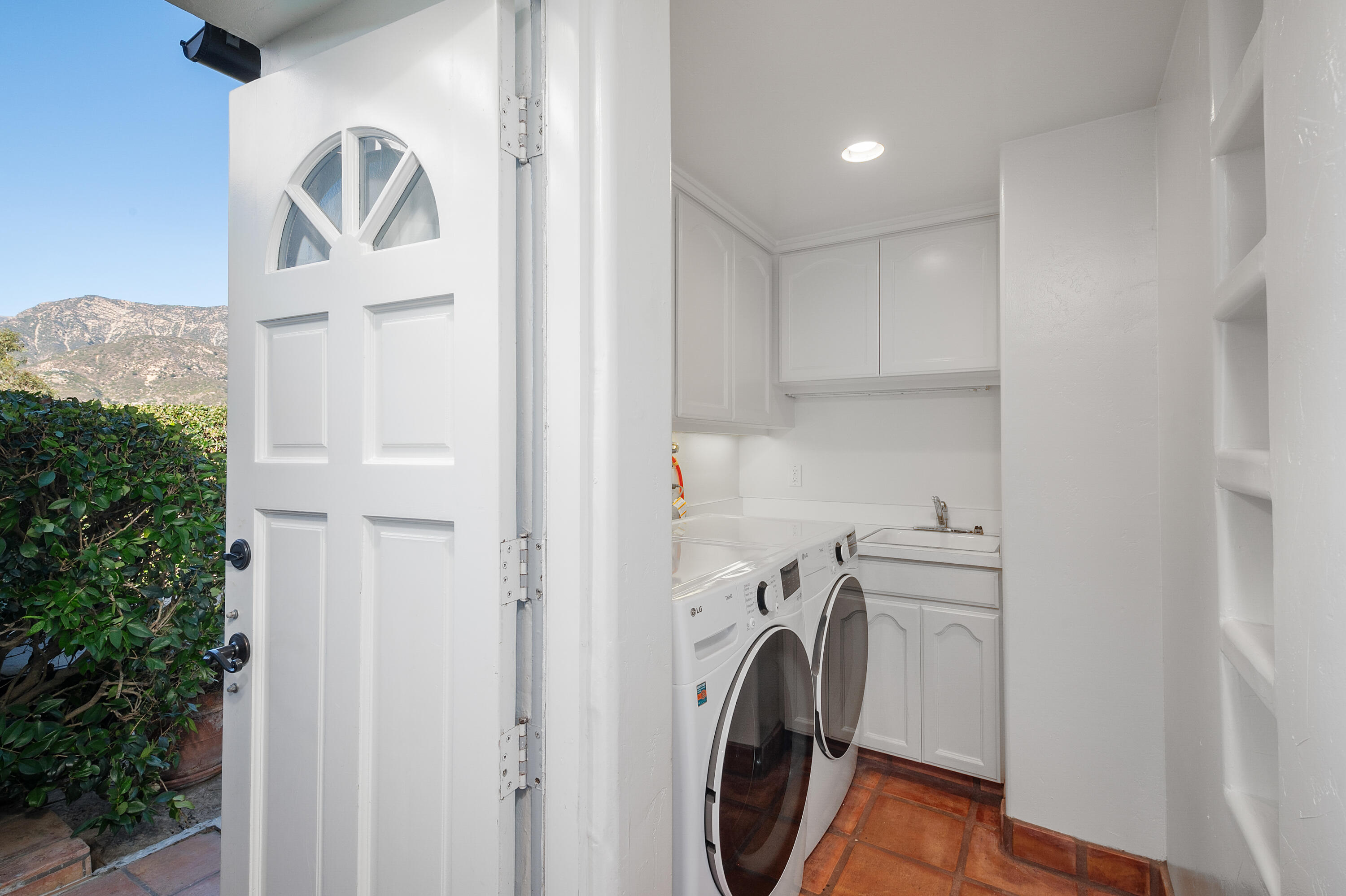 387 Ortega Ridge Road Montecito, CA 93108 - Photo 61 of 69 Laundry Room
