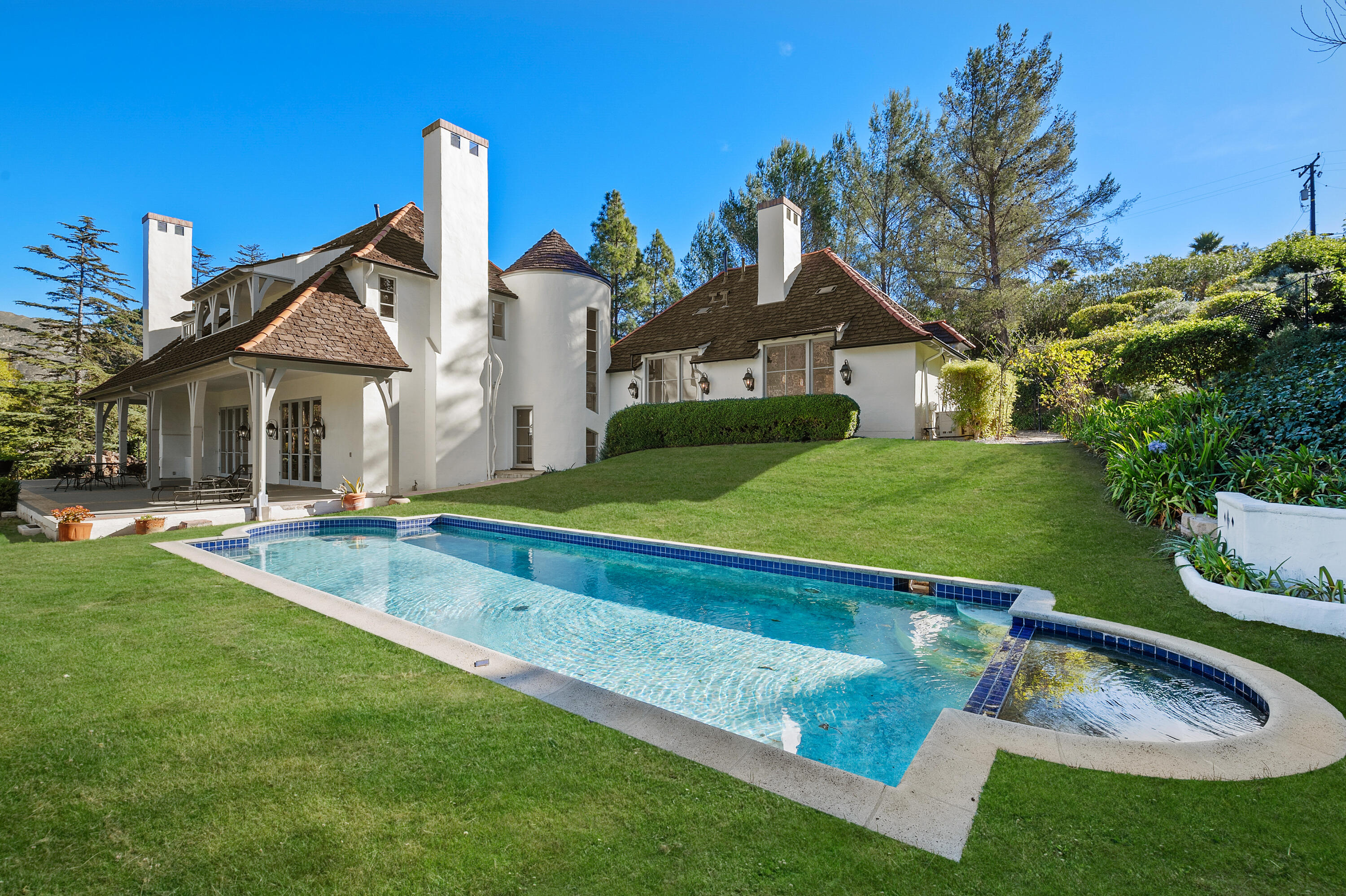 387 Ortega Ridge Road Montecito, CA 93108 - Photo 8 of 69 Yard/Pool/Spa