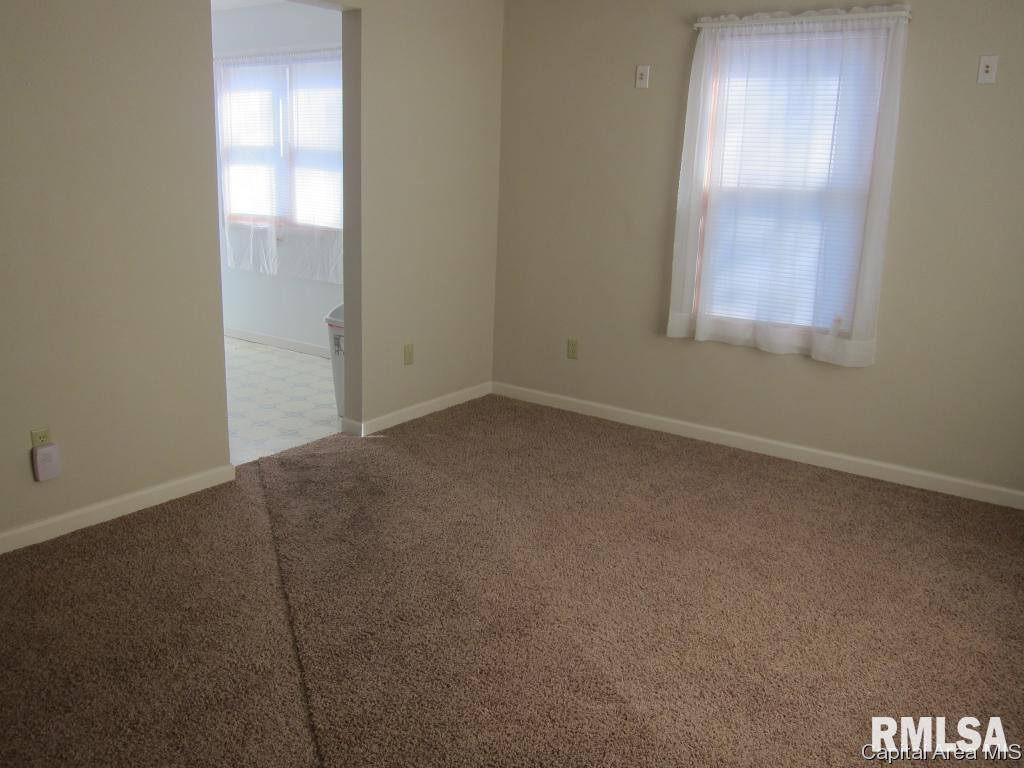 2217 Montgomery Lane Springfield, IL 62703 - Photo 5 of 26