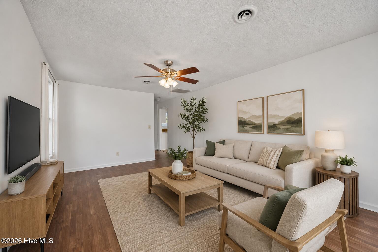 321 Miller Boulevard Havelock, NC 28532 - Photo 3 of 24 Living Room