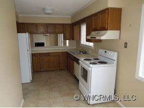 201 Racquet Club Road, Unit 9 Asheville, NC 28803 - Photo 4 of 11 Gallery Image 4