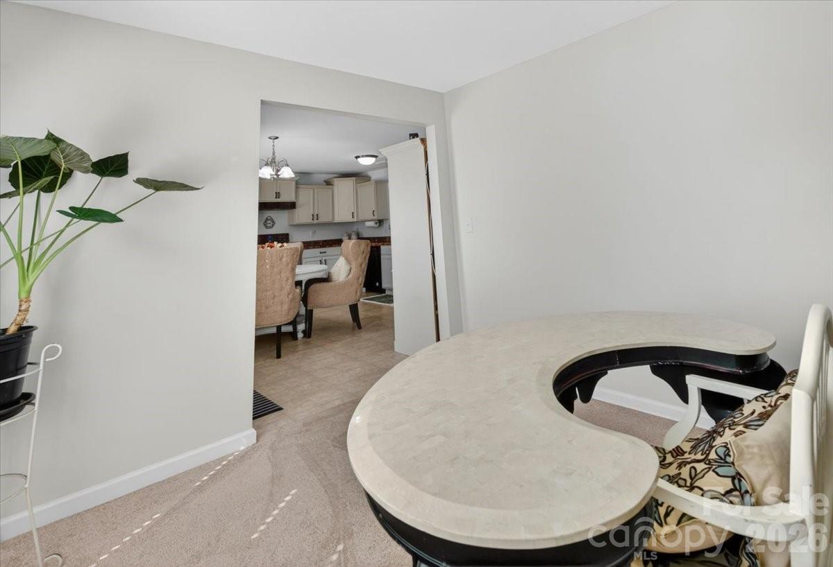 2610 Bramble Ridge Court Charlotte, NC 28215 - Photo 10 of 33 Gallery Image 10