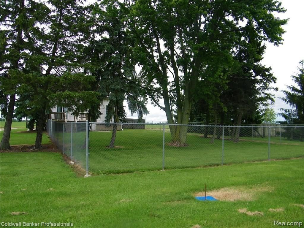 8570 Burt Road Capac, MI 48014 - Photo 32 of 36 100_3722.jpg