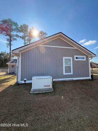 $249,900 | 561 Singletary Avenue, Elizabethtown, NC 28337